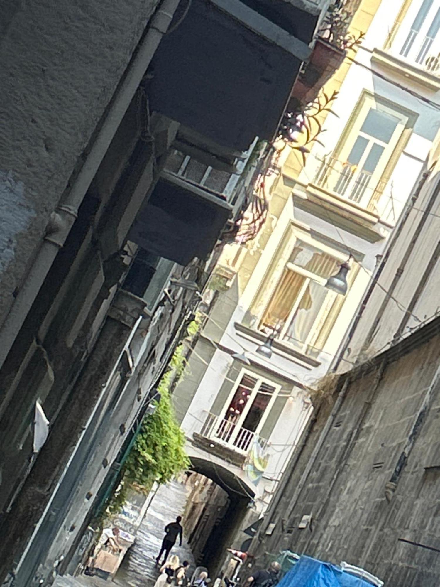 B&B Rifugio Partenopeo - Centro Storico Di Napoli Exterior photo